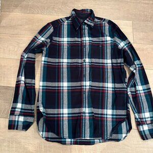 GAP MENS SIZE MEDIUM RED GREEN BLUE BUTTON UP FLANNEL SHIRT